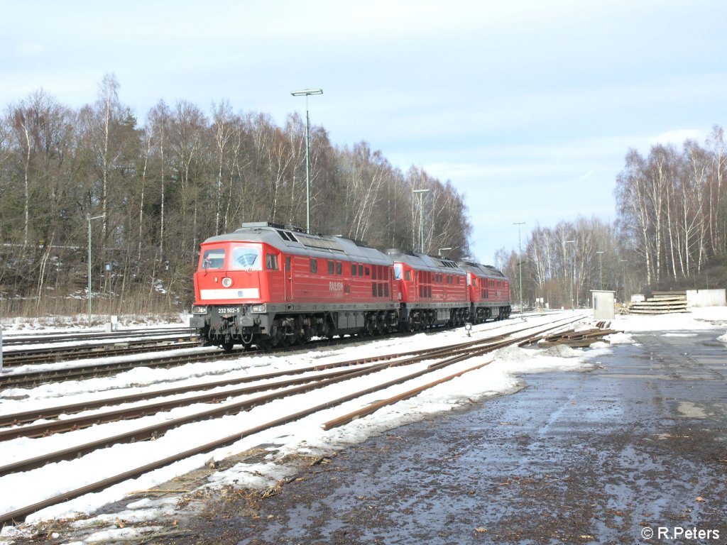 232 502-5 gesellt sich zu den anderen 232iger in Marktredwitz. 27.02.10