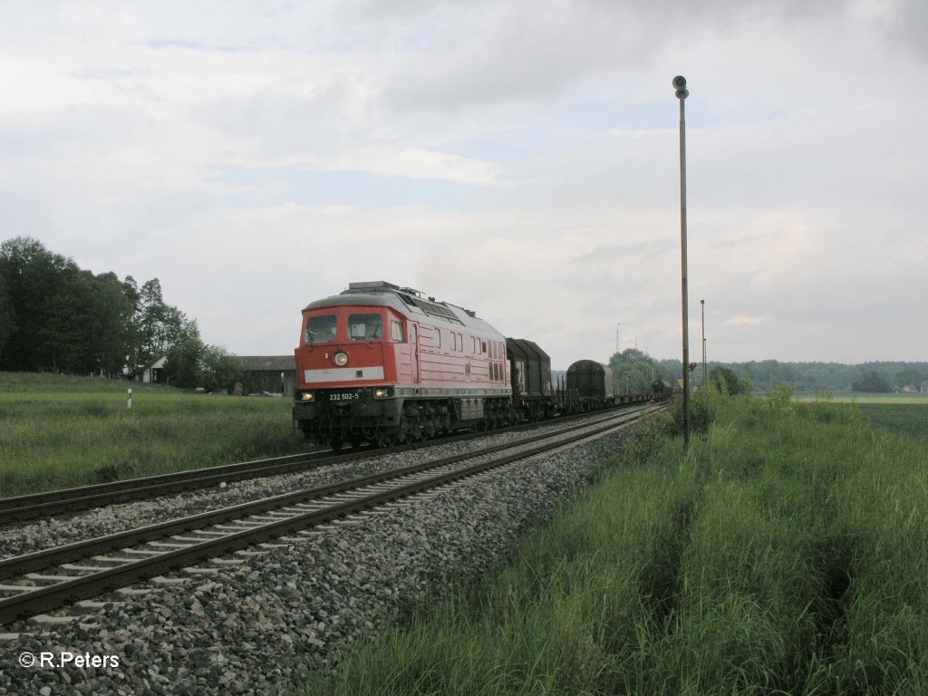 232 502-5 mit ein Umleiter G�terzug bei Richt. 26.05.10