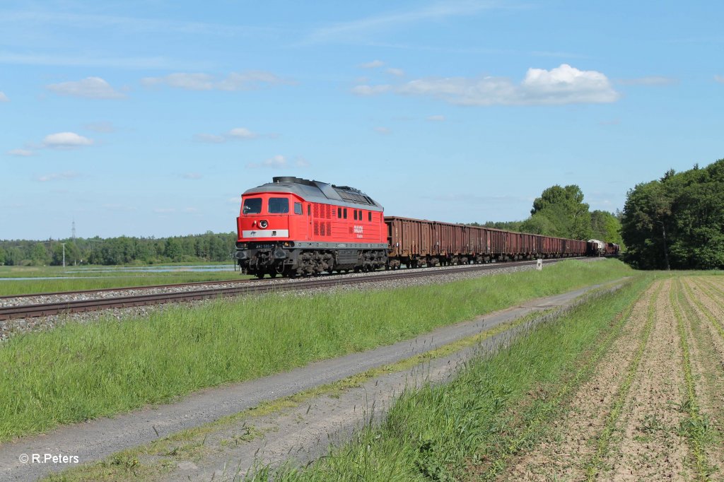 232 589-2 mit dem umgeleiteten 45365 N�rnberg - Cheb + V90 �berf�hrung bei Oberteich. 05.06.13