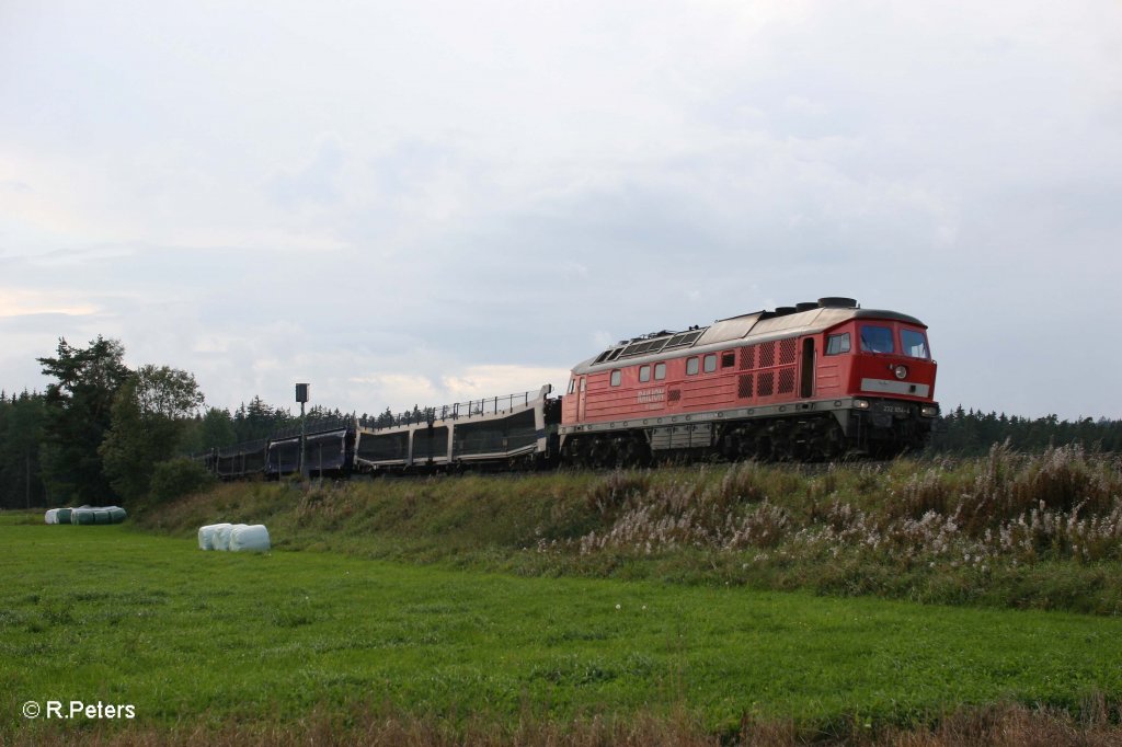 232 654-4 mit dne Leeren KIA-Autozug aus N�rnberg nach Cheb bei Waldershof. 17.09.11