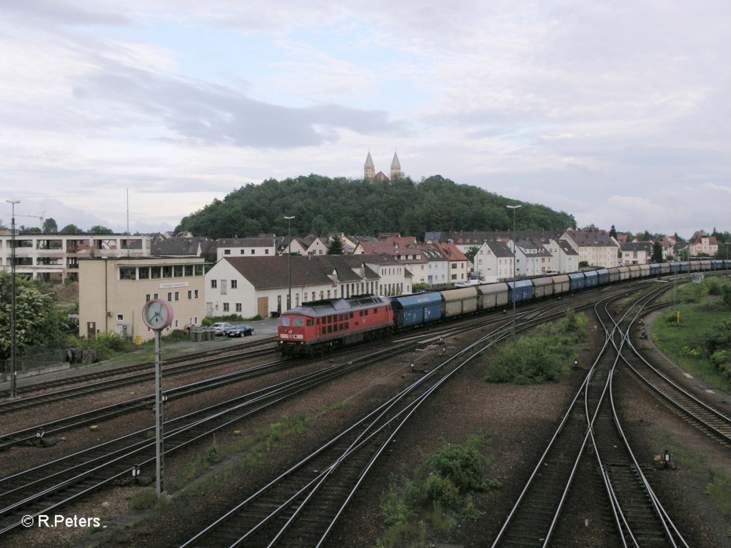 233 652-7 f�hrt mit einer Polenkohle in Schwandorf ein. 26.05.10