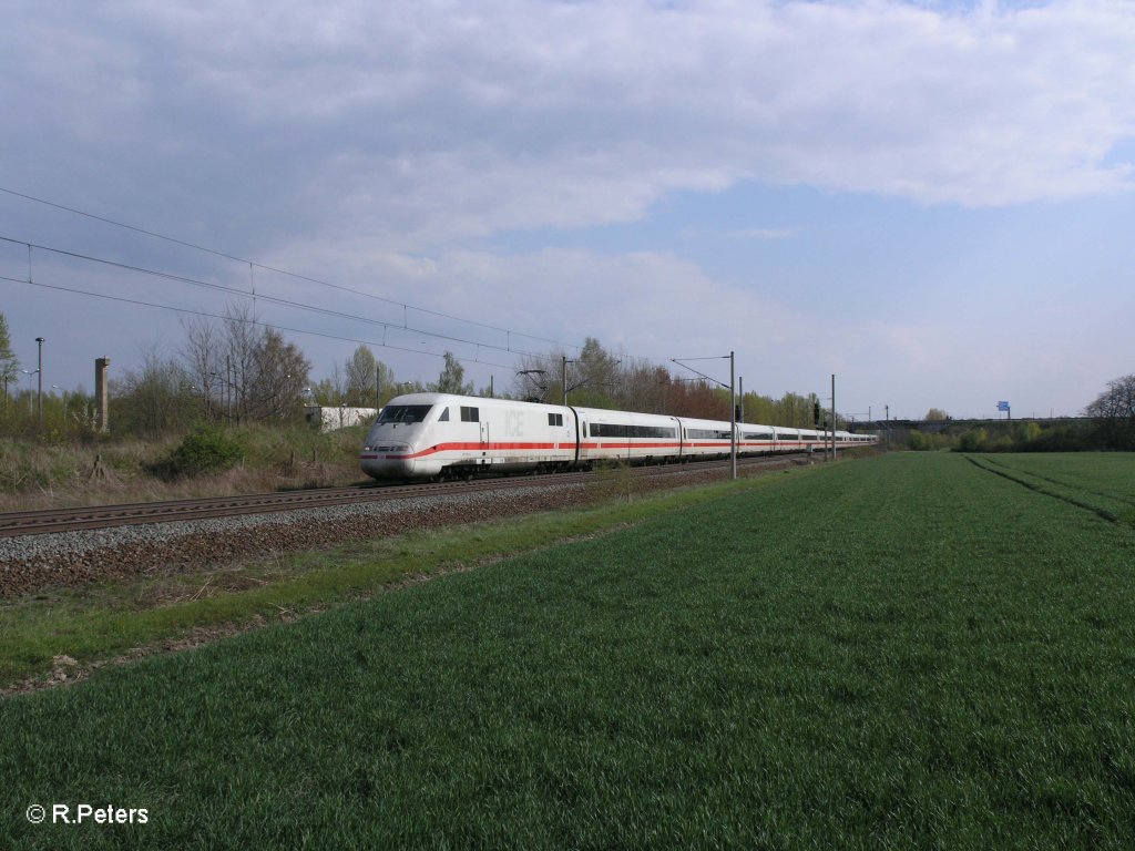 401 010-4 „Gelsenkirchen“ als ICE 892 Leipzig – Kiel bei Podelwitz. 16.04.11


