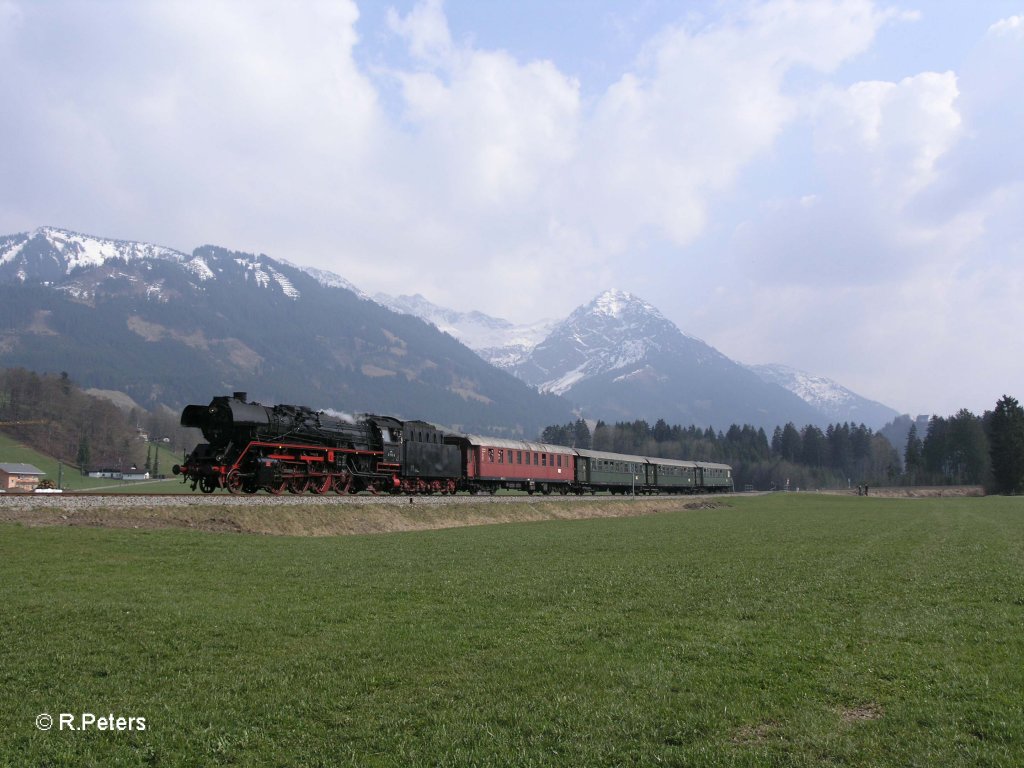 41 1150 mit ein Sonderzug von Oberstdorf - N�rdlingen bei Unterthalofen. 17.04.10