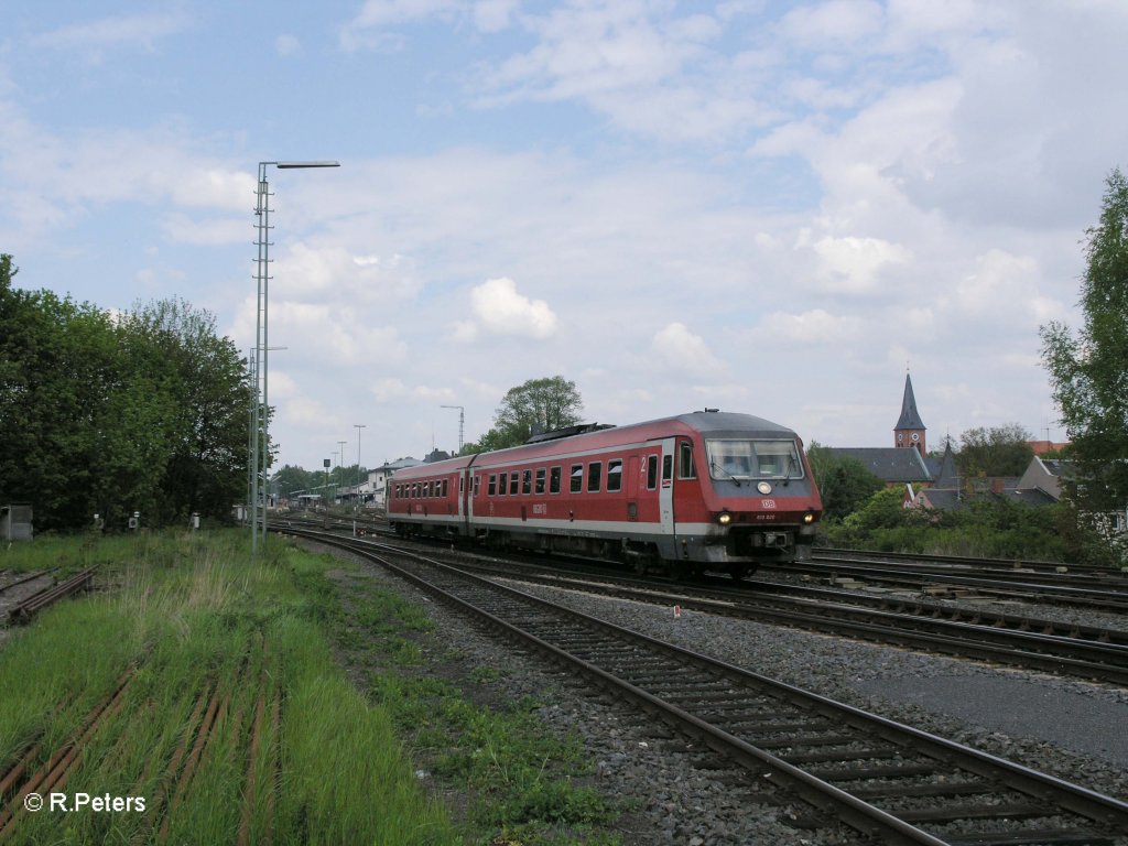 610 020 verl�sst Marktredwitz als RE 3462 nach N�rnberg. 22.05.10