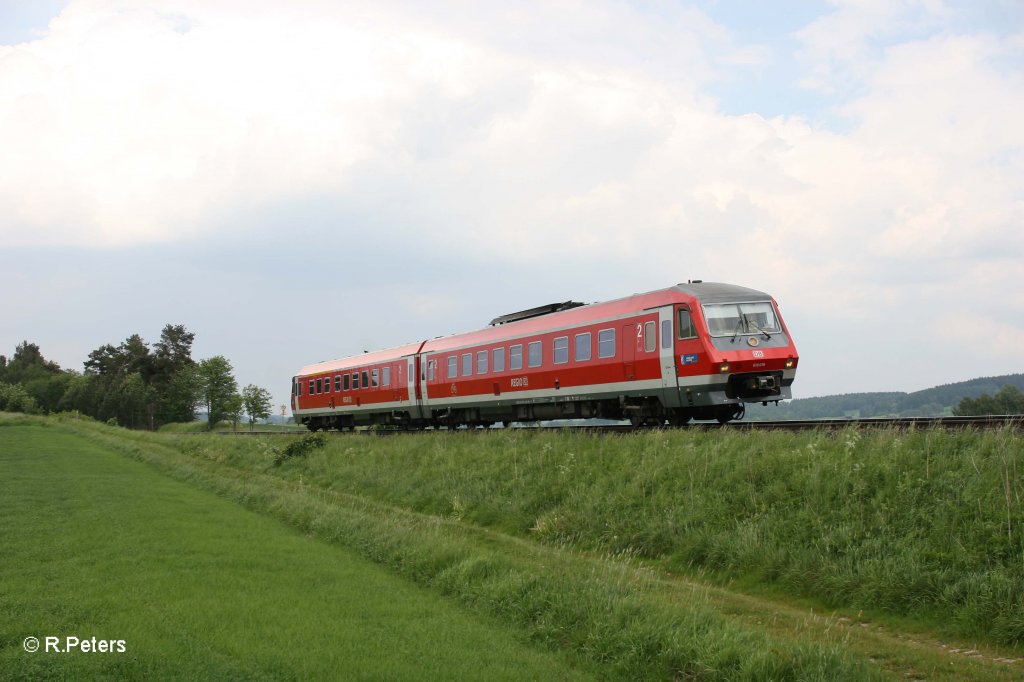 610 519-1 als RE 5260 Cheb - N�rnberg bei Waldershof. 30.05.12