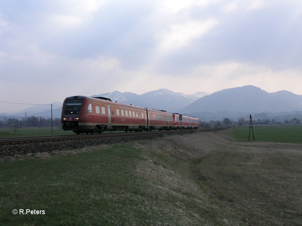 612 150 und ein zweiter als RE Ulm kurz vor Martinszell. 17.04.10