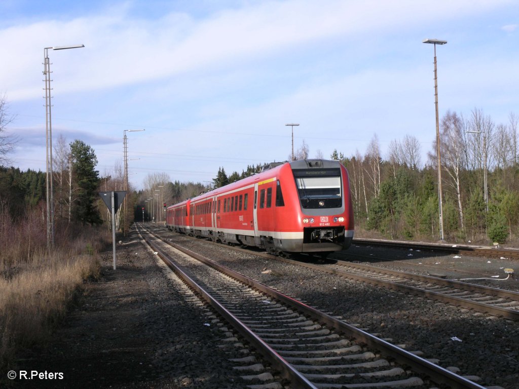 612 492 rollt wegen Bauarbeiten auf den Falschen Gleis durch Wunsiedel-Holenbrunn als RE 3784/3456 N�rnberg. 29.11.09