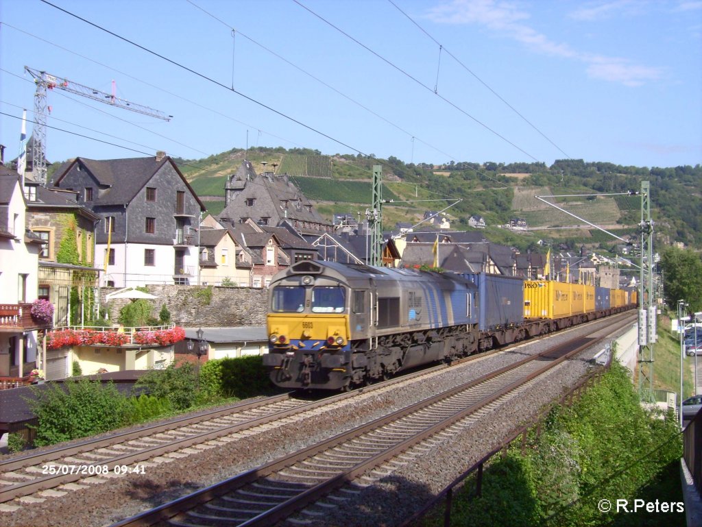 6603 durchf�hrt Oberwesel mit ein Containerzug. 25.07.08