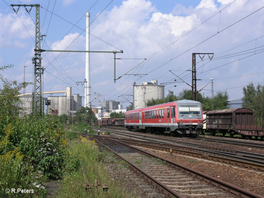 928 428 f�hrt bei Regensburg Ost als RB 32520 Regensburg. 27.08.09
