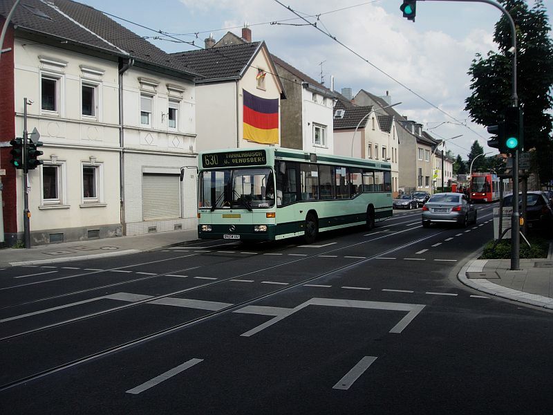 9812 in Dottendorf Quirinusplatz