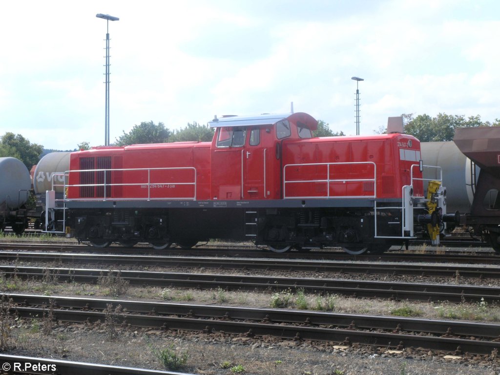 Die frisch Hauptuntersuchte N�rnberger 294 647-3 steht abgestellt in Marktredwitz. 04.08.09