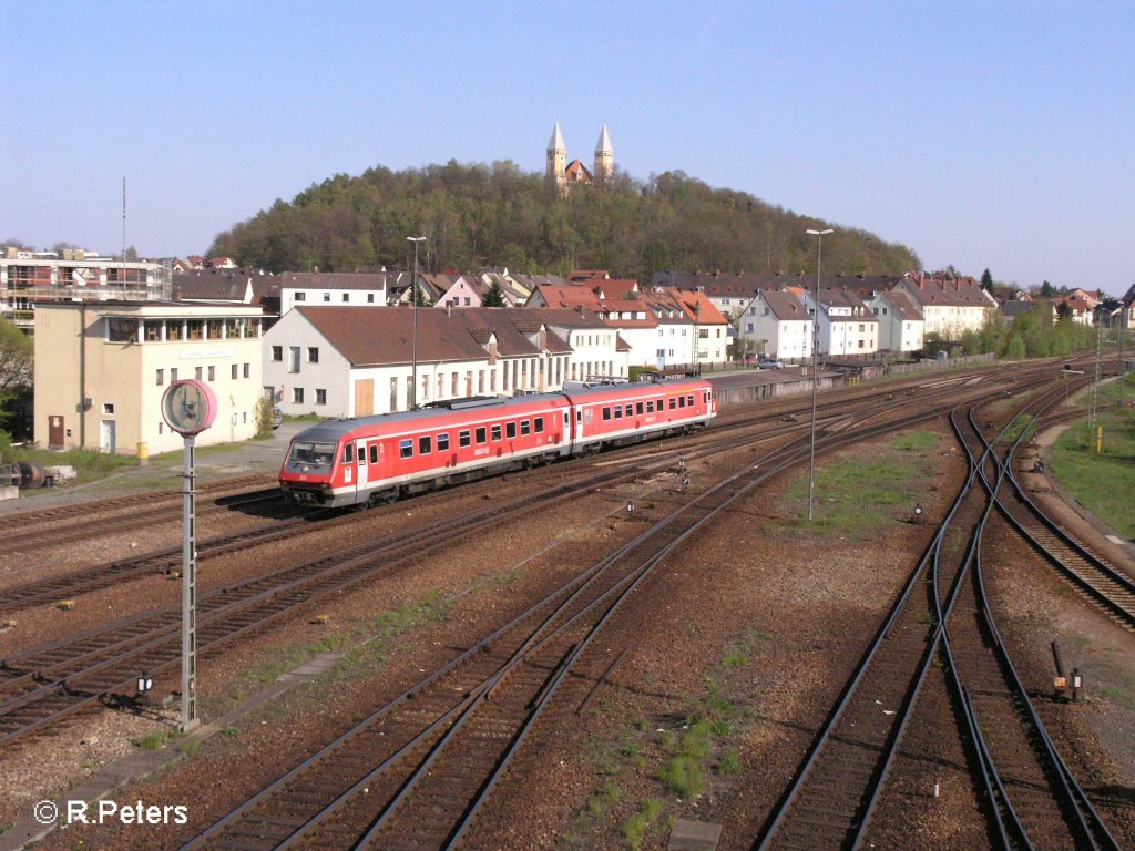 Ein 610er erreicht Schwandorf mit einer RB N�rnberg. 27.04.08