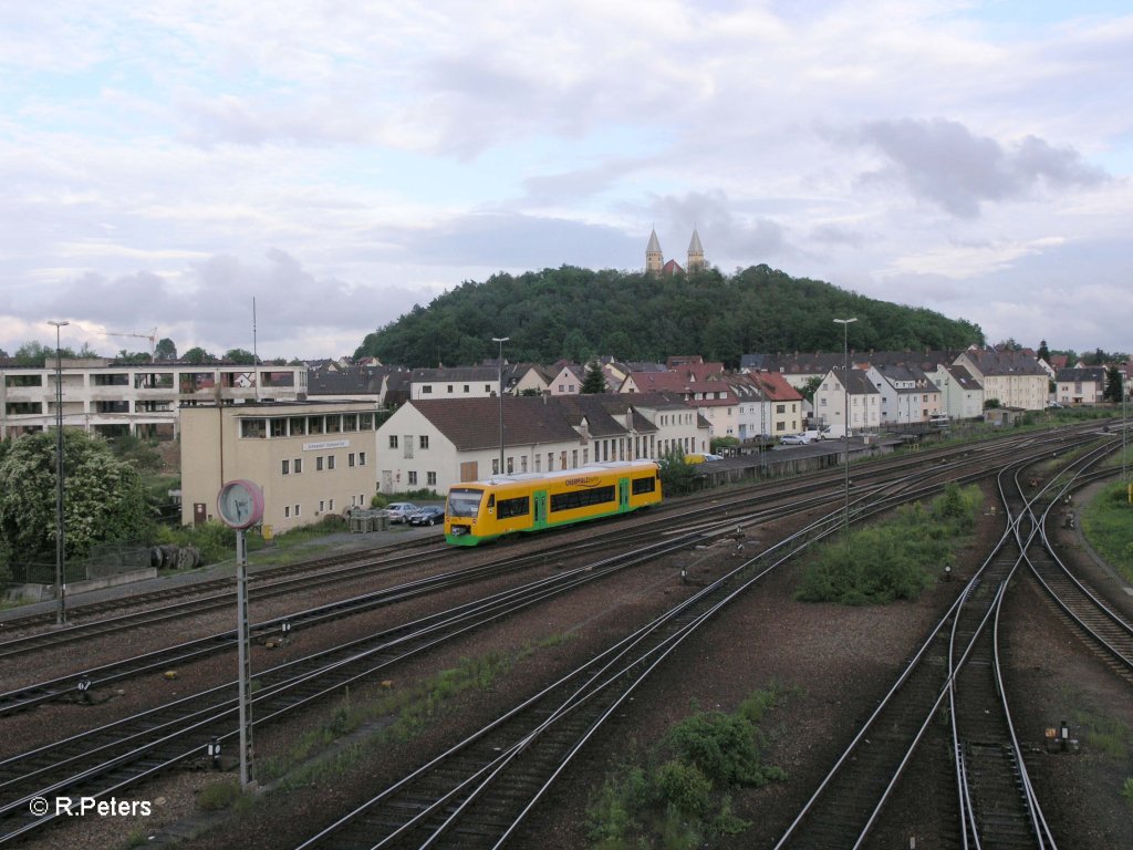 Ein VT verl�sst Schwandorf mit einer Rb nach F�rth im Wald. 26.05.10