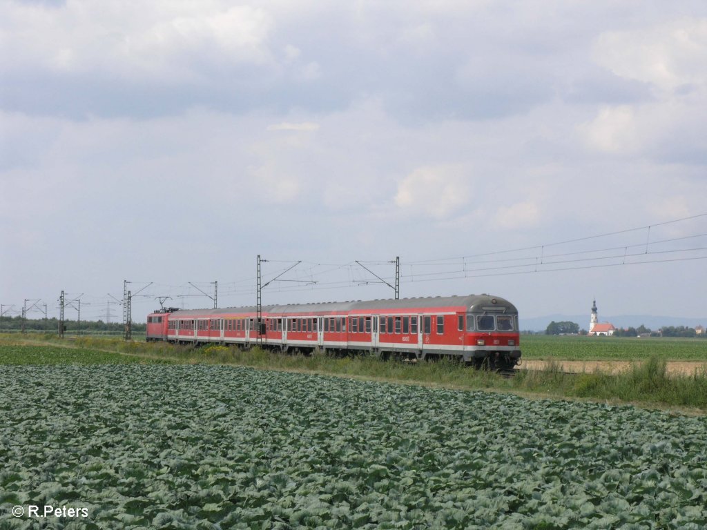 Eine RB nach Plattling bei Stephansposching. 08.08.09
