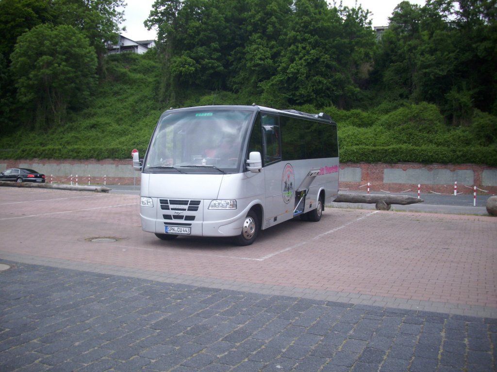 Iveco Rapido von Lausitz Touristik aus Deutschland im Stadthafen Sassnitz.