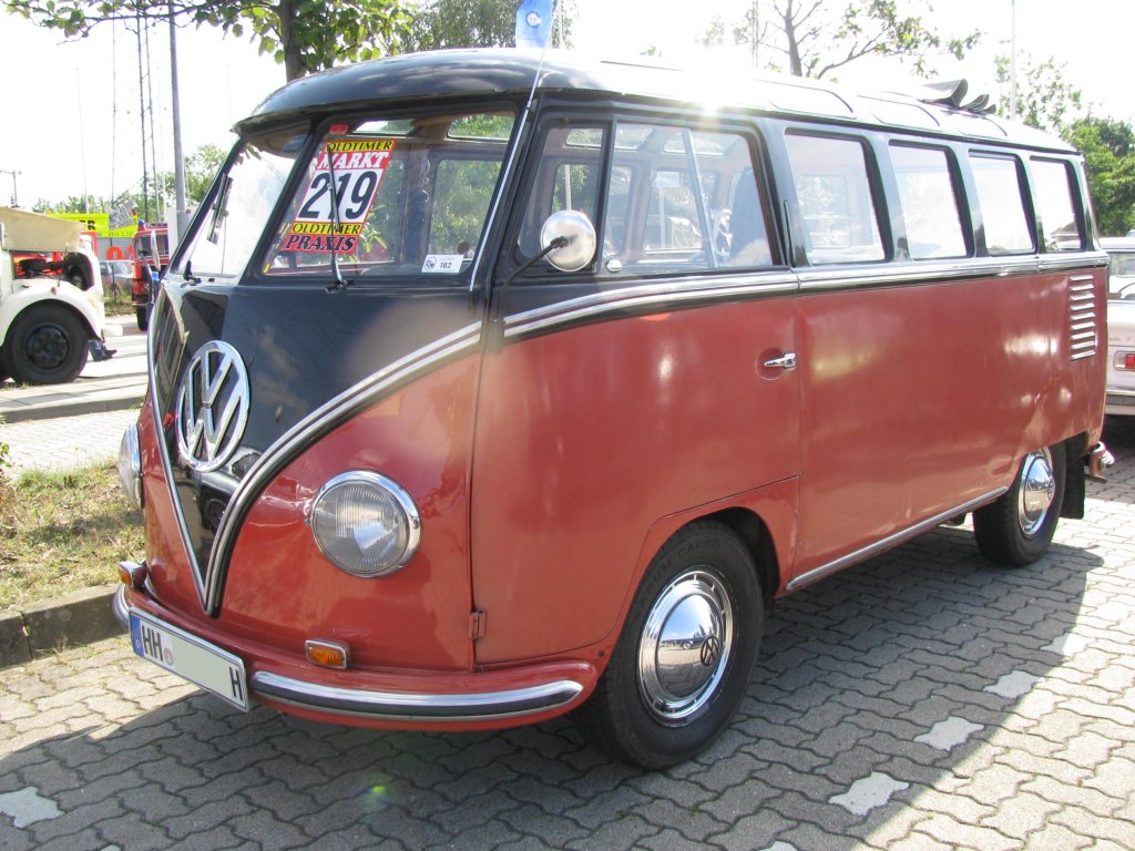 KLeinbus VW T 1  Bully  aus der Hansestadt Hamburg (HH) gesehen beim Oldtimer-Event des TV Nord, Hamburg [16.09.2012]
