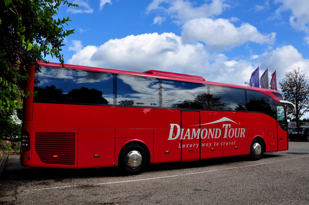 Mercedes Tourismo von Diamond Tour aus der CZ in Krems.