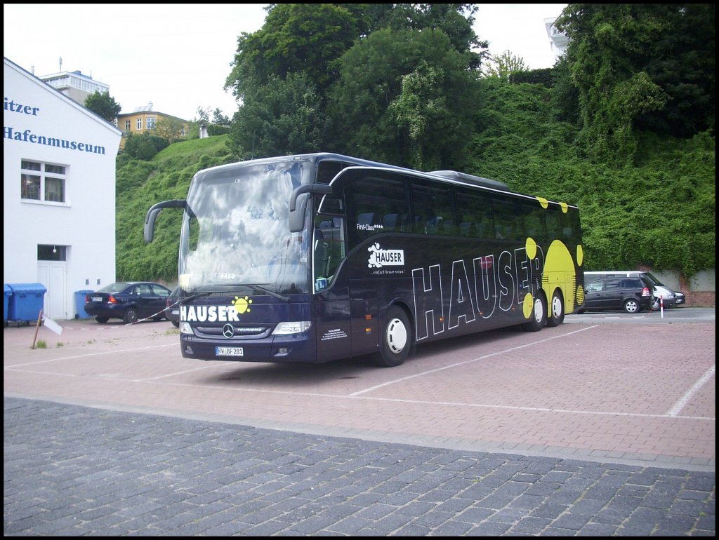 Mercedes Tourismo von Hauser aus Deutschland im Stadthafen Sassnitz.