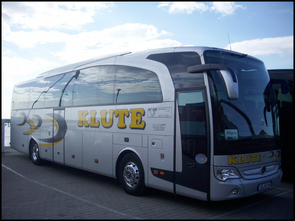 Mercedes Travego von Klute aus Deutschland im Stadthafen Sassnitz.