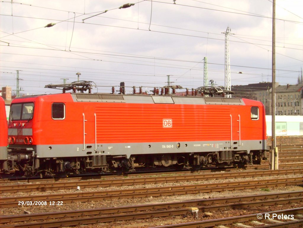 Nahaufnahme von 114 040-9 in Cottbus. 29.03.08