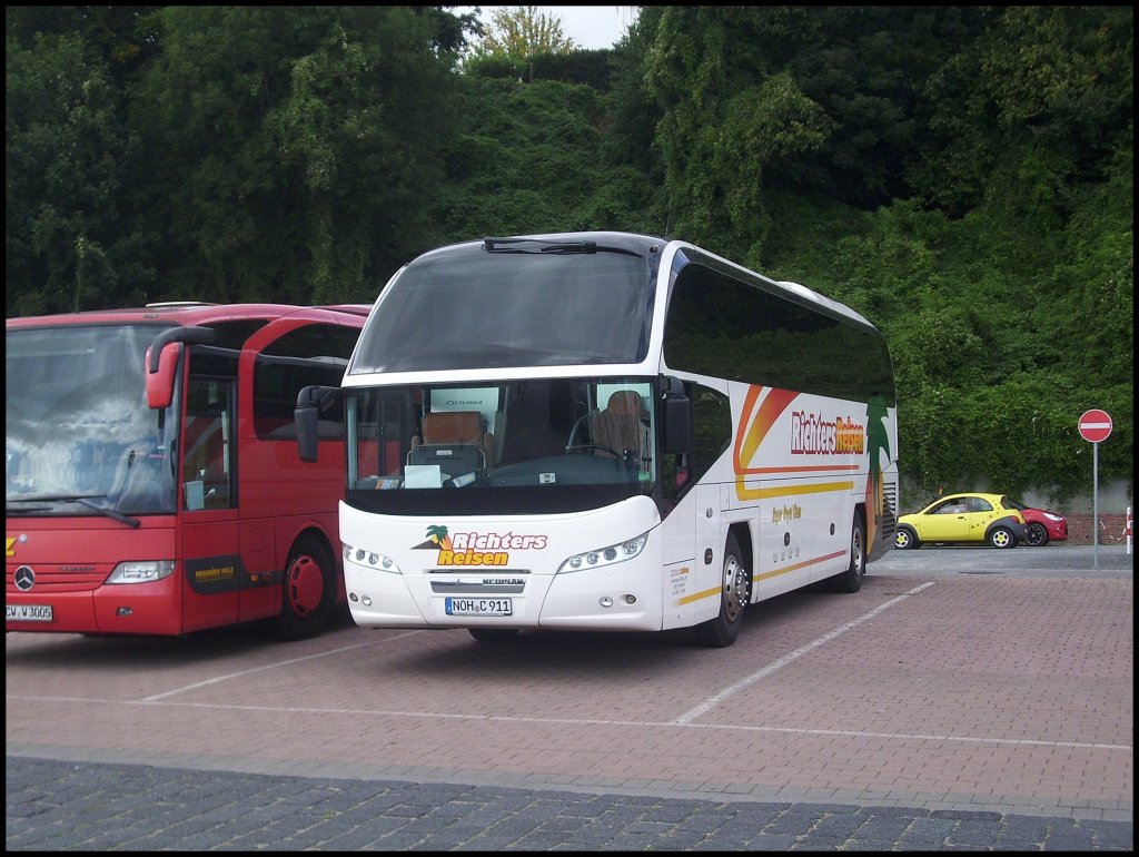 Neoplan Cityliner von Richters Reisen aus Deutschland im Stadthafen Sassnitz.