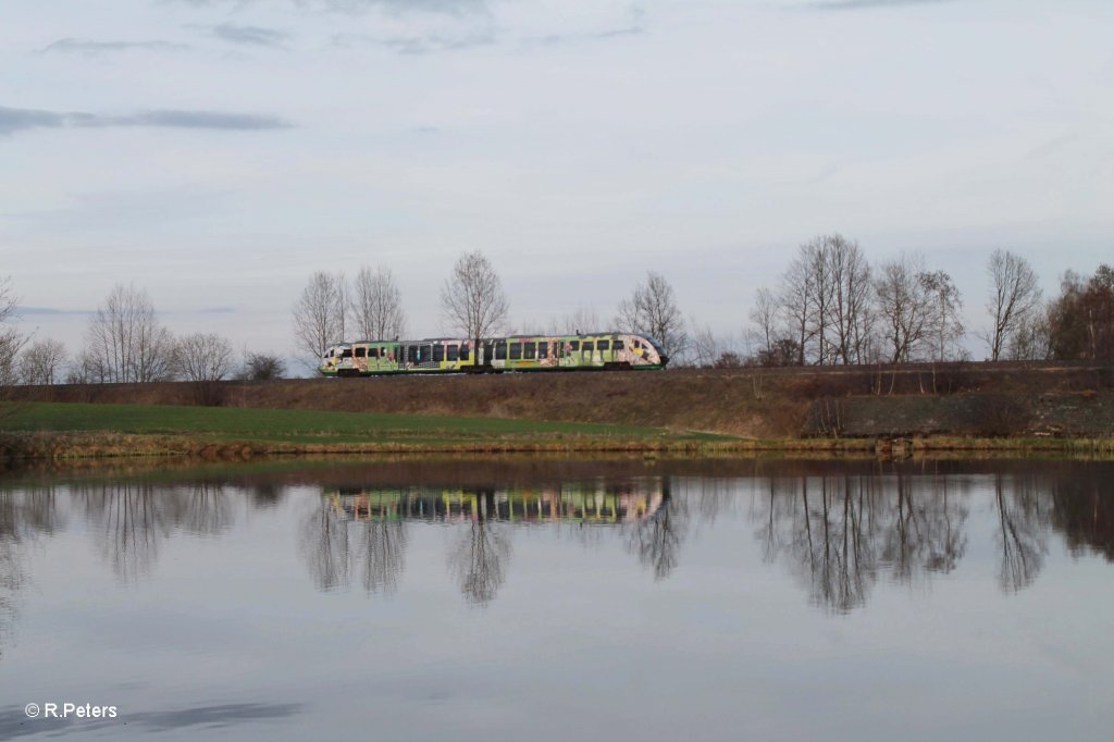 Nochmal VT04 als VBG81128 Schwandorf - Marktredwitz s�dlich von Wiesau. 17.04.13