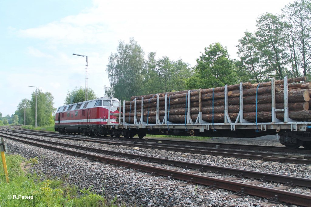 Nun dr�ckt sie den Zug wieder ins ATW