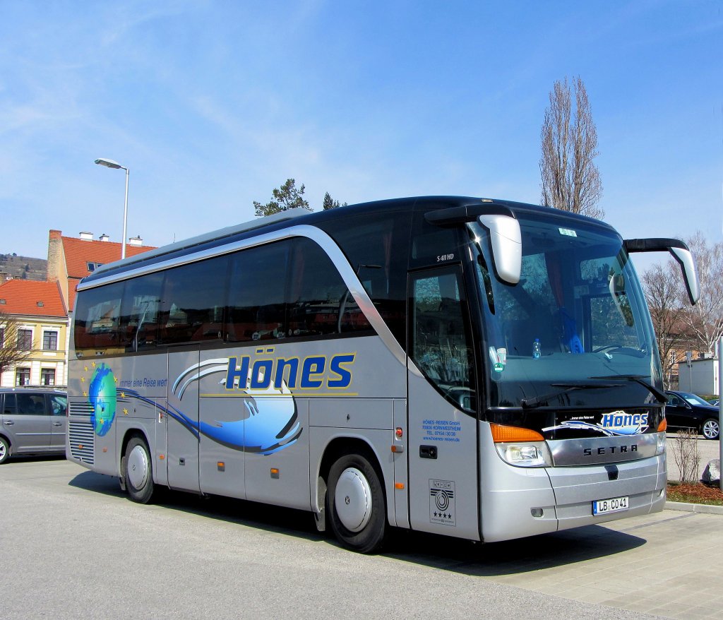 SETRA 411 HD von HNES Reisen aus Deutschland am 8.4.2013 in Krems an der Donau.