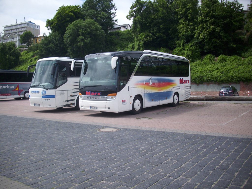 Setra 411 HD von Marx aus Deutschland im Stadthafen Sassnitz.