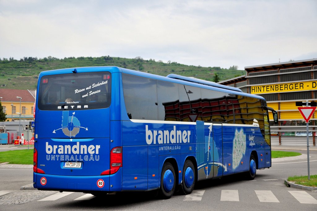 SETRA 416 GT-HD von BRANDNER Reisen aus der BRD am 16.5.2013 in Krems.