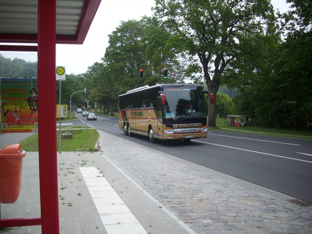 Setra 416 GT-HD von De Stralsunner aus Deutschland in Zirkow.