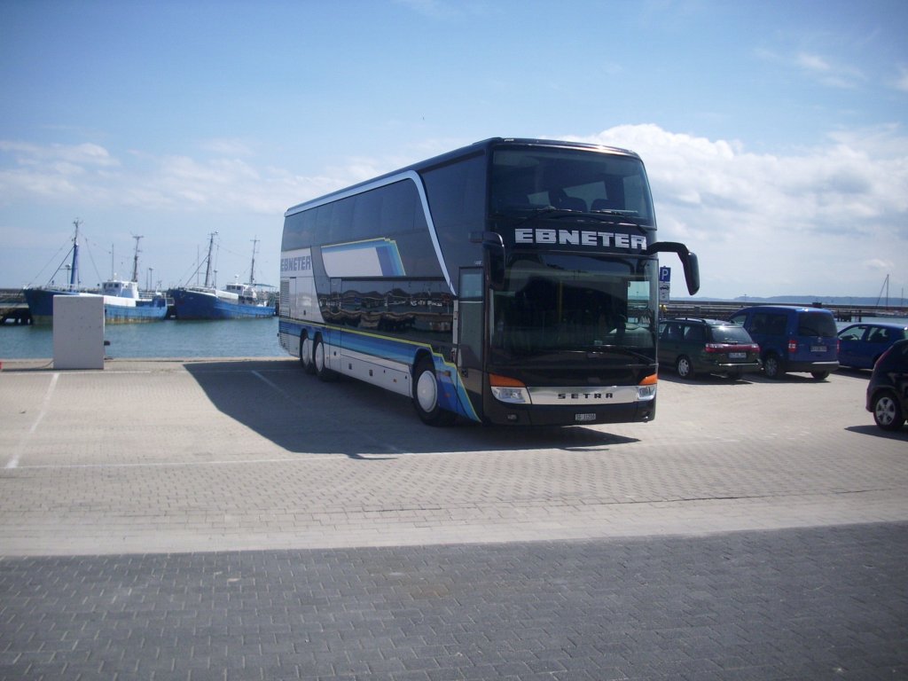 Setra 431 DT von Ebneter aus der Schweiz im Stadthafen Sassnitz.