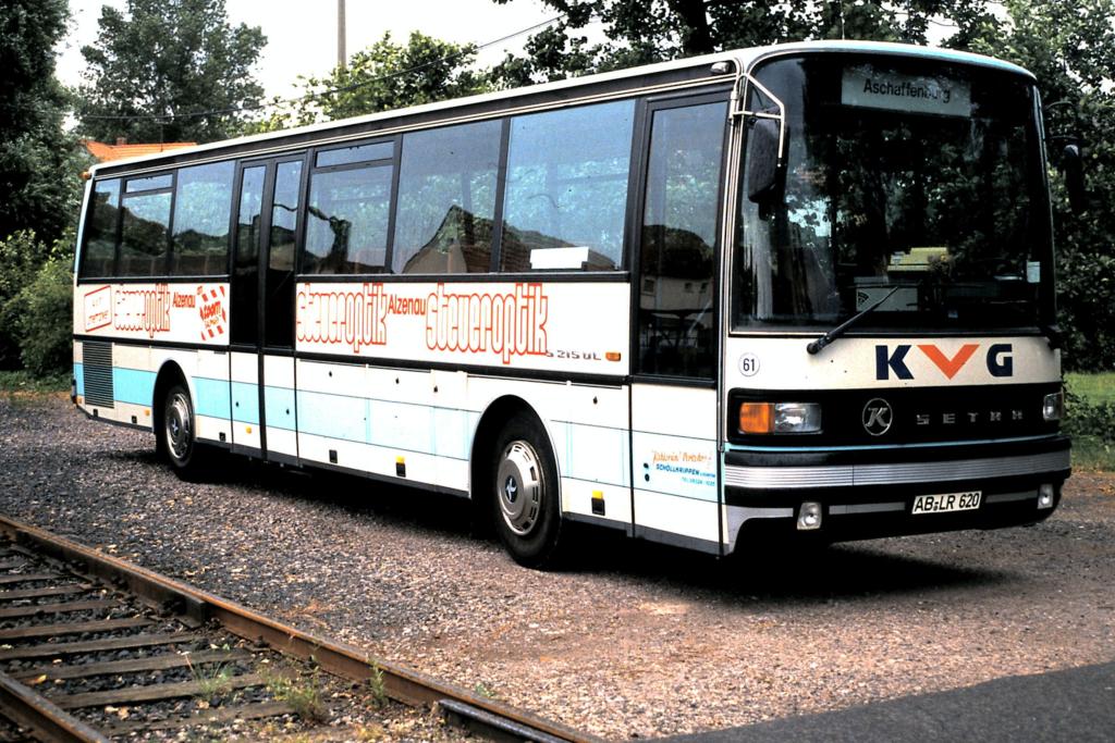 Setra Linienbus der 200er Serie der KVG (Kahlgrund Verkehrs Gesellschaft)hier
am 5.7.2008 in Schllkrippen. 