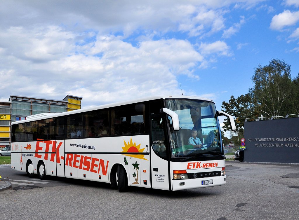 SETRA S300er-Serie von ETK-Reisen aus Deutschland im September 2012 in Krems angekommen.