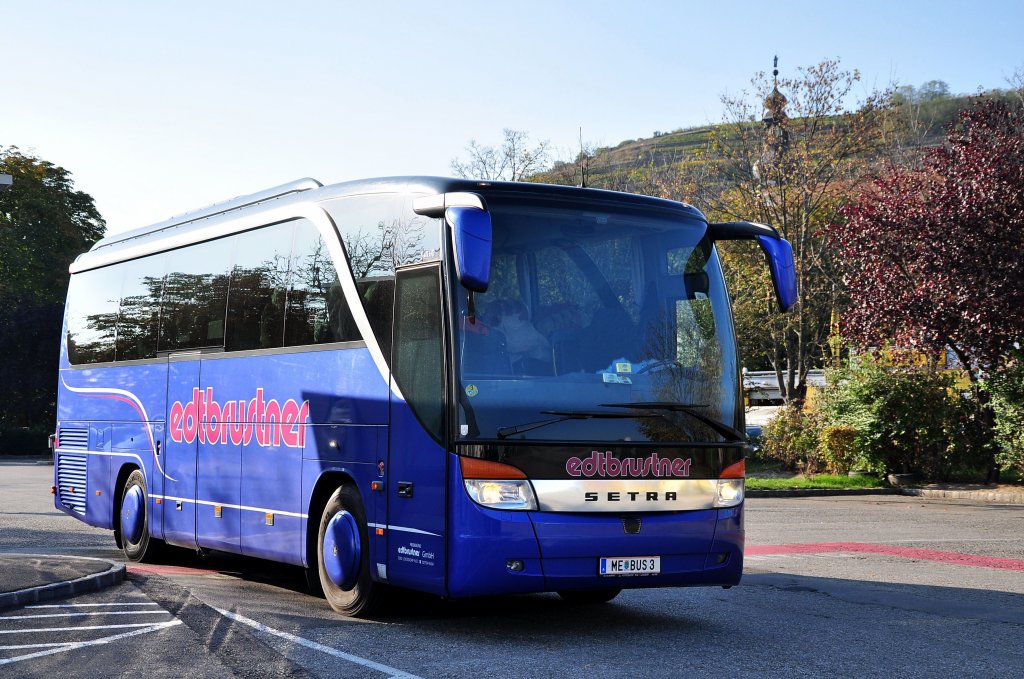 SETRA S411 HD vom Reisebro EDTBRUSTNER aus Niedersterreich im Oktober 2012 in Krems an der Donau.