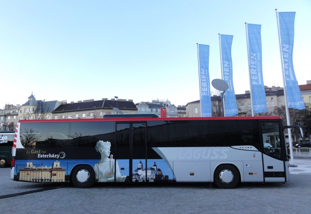 SETRA S415 von BLAGUSS Wien im Jnner 2013 gesehen. Wirbt fr Fahrten von Wien nach Eisenstadt/Hauptstadt vom Burgenland.