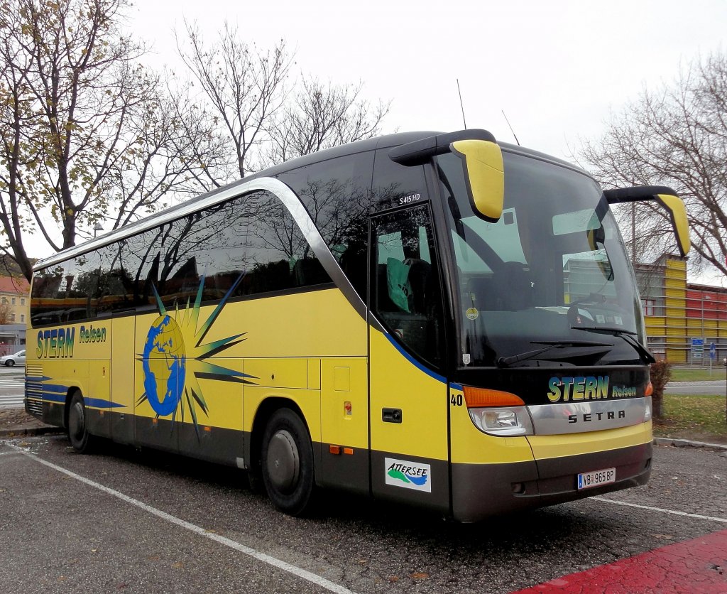 SETRA S415 HD von STERN REISEN aus Obersterreich am 2.11.2012 in Krems an der Donau.