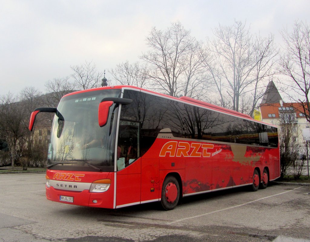 SETRA S417 GT-HD von ARZT Reisen aus Deutschland am 29.3.2013 in Krems an der Donau.