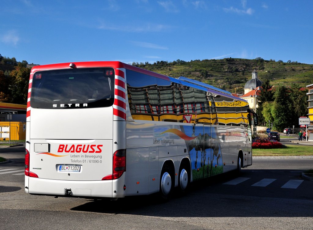 SETRA S417 GT-HD von BLAGUSS aus Wien am 5.10.2012 in Krems an der Donau unterwegs.