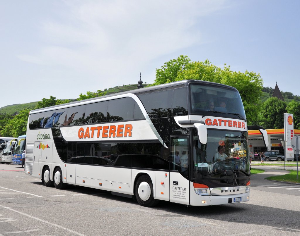 SETRA S431 DT von GATTERER aus Sdtirol am 19.5.2013 in Krems an der Donau.