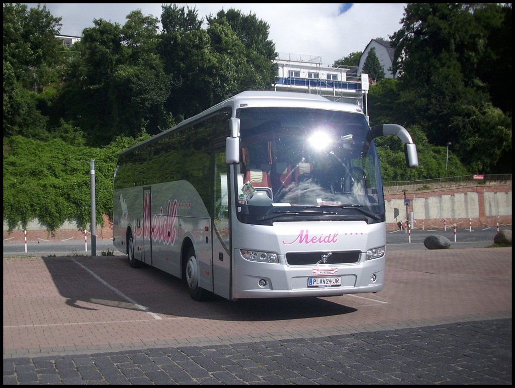 Volvo 9700 von Meidl aus sterreich im Stadthafen Sassnitz.