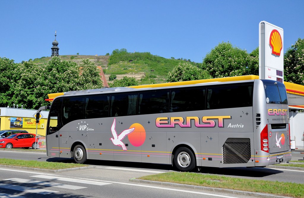 VOLVO 9900 von ERNST Reisen aus sterreich am 15.5.2013 in Krems.