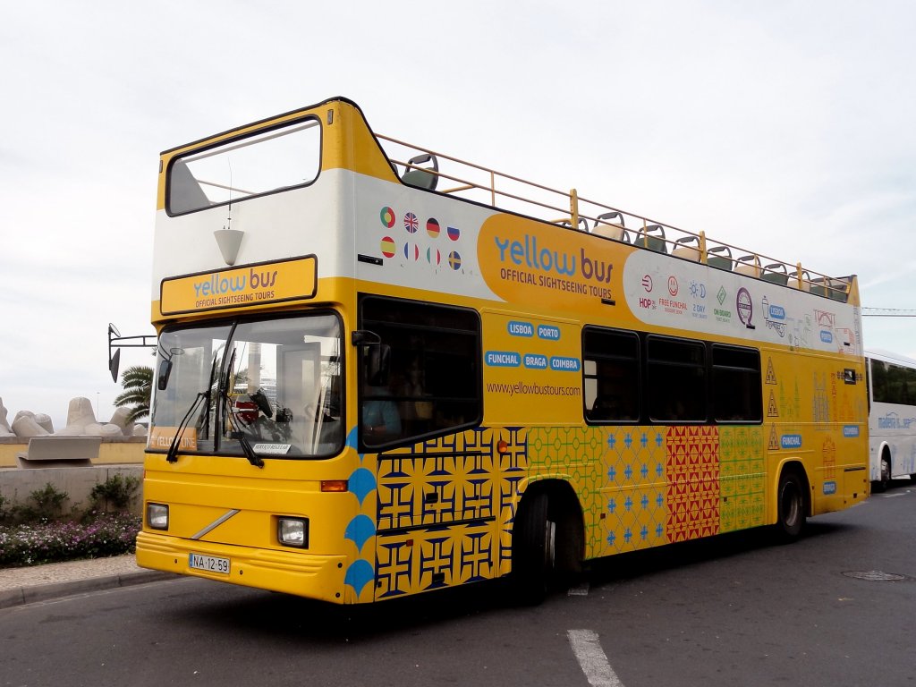 VOLVO Bus fr City Sightseeing-tour`s in Funchal/Madeira,Mai 2013.