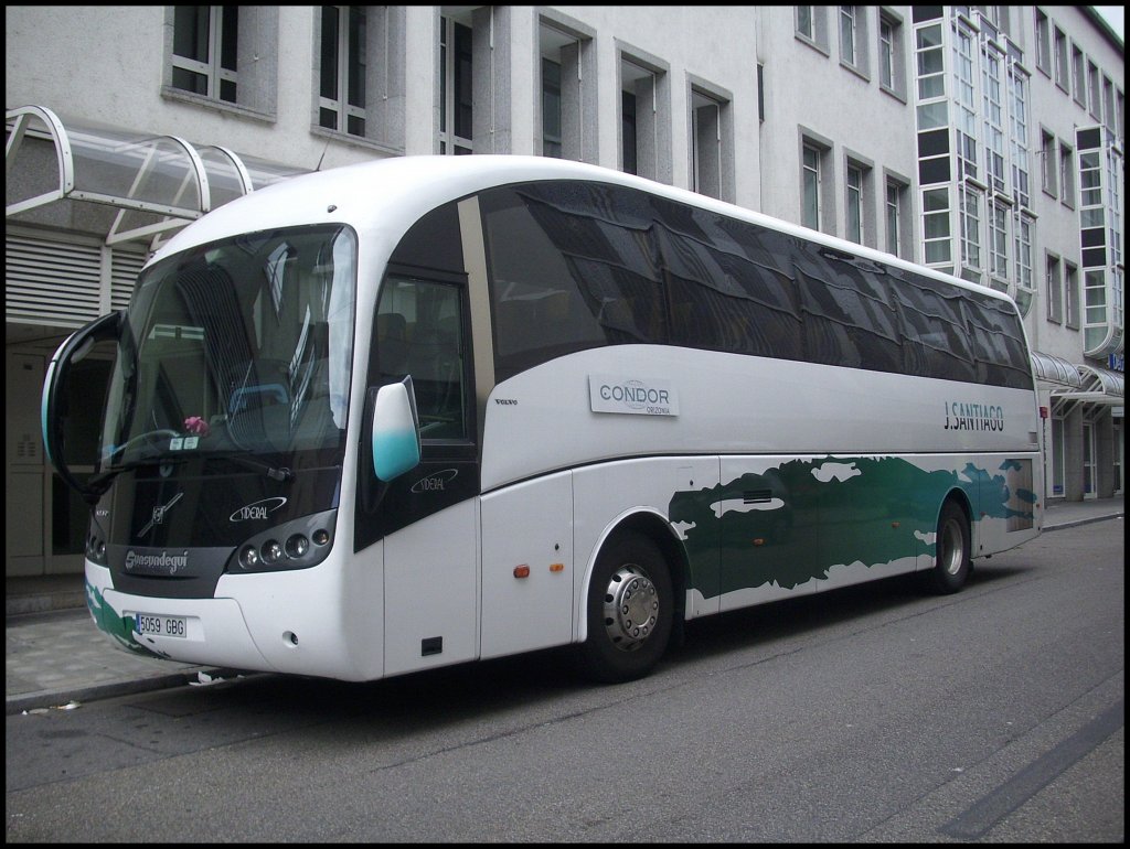 Volvo Sideral von J.Santiago aus Spanien in Regensburg.