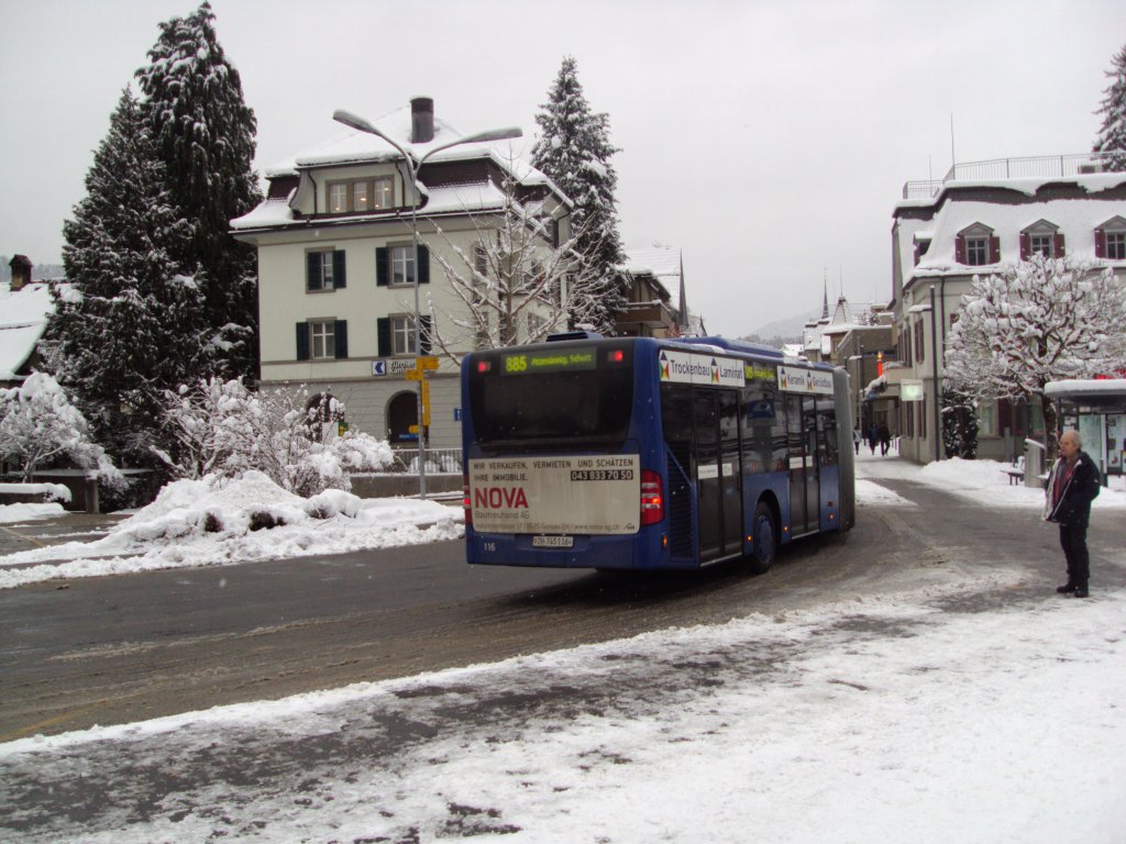 VZO-Mercedes Citaro NR.116 Baujahr 2008 in der Kurve beim Bahnhof Wald am 2.12.12