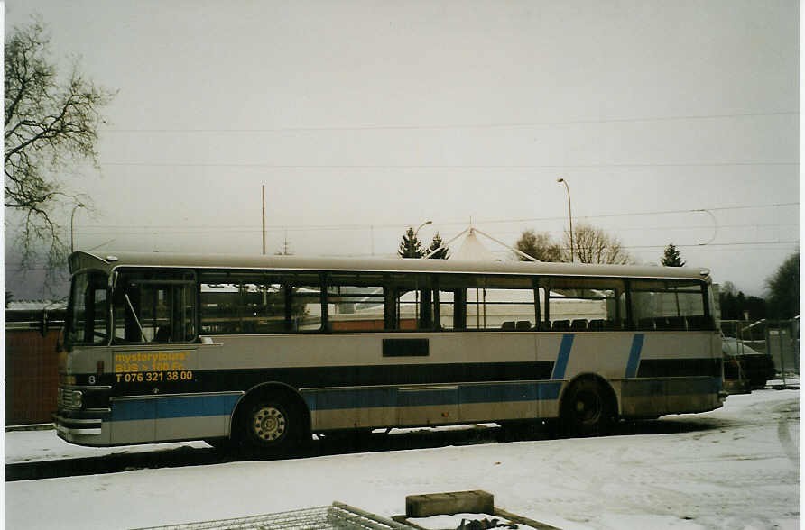 (082'004) - Mysterytours, Interlaken - Nr. 8 - Setra (ex AFA Adelboden Nr. 8; ex TPYG Yverdon Nr. 2) am 24. Dezember 2005 in Interlaken, Sendlistrasse