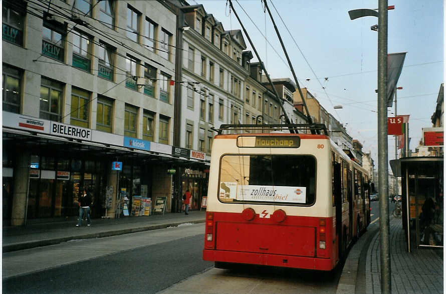 (082'521) - VB Biel - Nr. 80 - NAW/Hess Gelenktrolleybus am 6. Januar 2006 in Biel, Guisanplatz