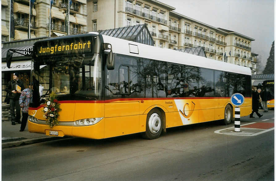 (082'603) - PostAuto Bern - BE 610'536 - Solaris am 14. Januar 2006 in Interlaken, Jungfrau
