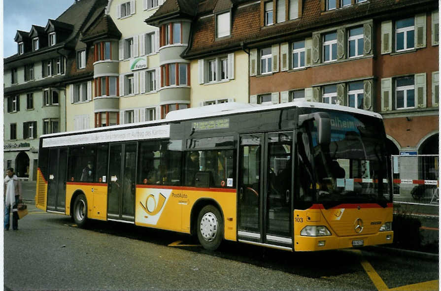 (083'024) - Voegtlin-Meyer, Brugg - Nr. 103/AG 345'738 - Mercedes am 18. Februar 2006 beim Bahnhof Brugg
