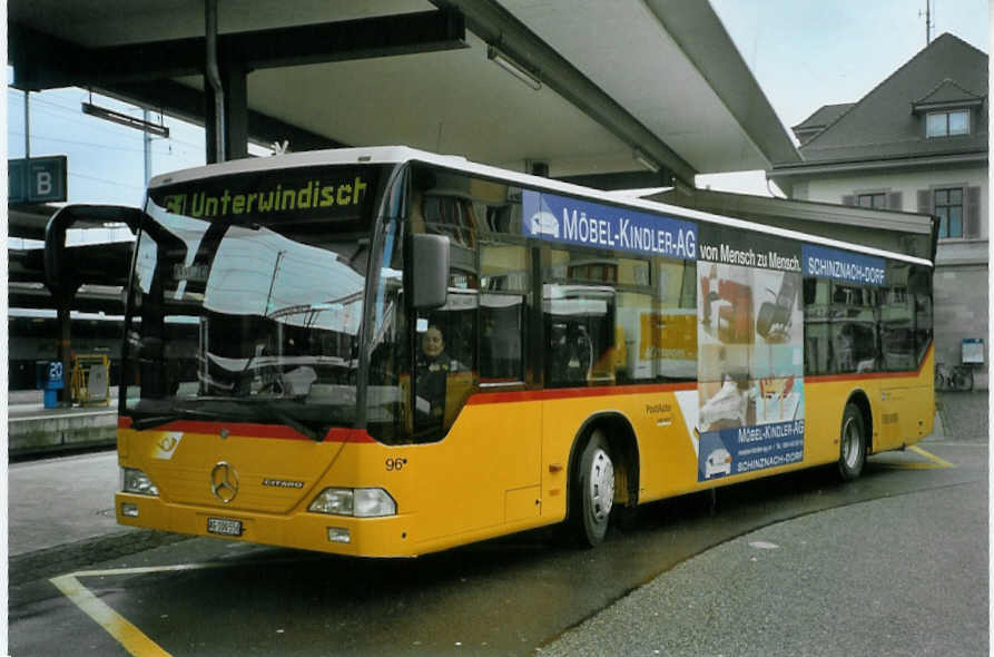 (083'028) - Voegtlin-Meyer, Brugg - Nr. 96/AG 100'556 - Mercedes am 18. Februar 2006 beim Bahnhof Brugg